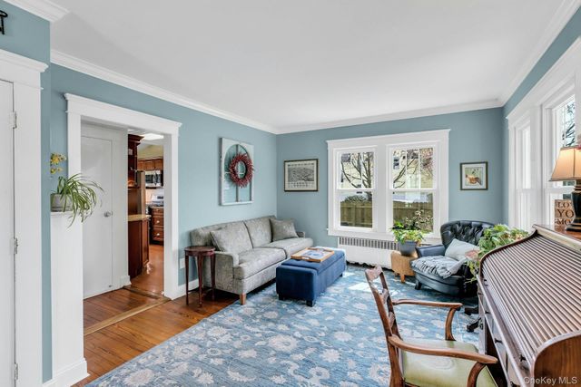 135 Division Avenue, West Sayville, NY 11796