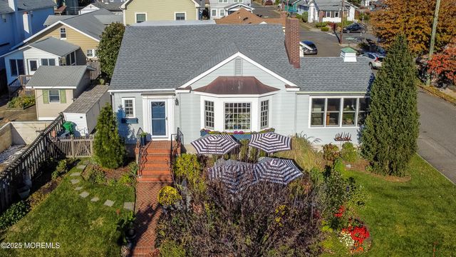 139 Stockton Avenue, Ocean Grove, NJ 07756