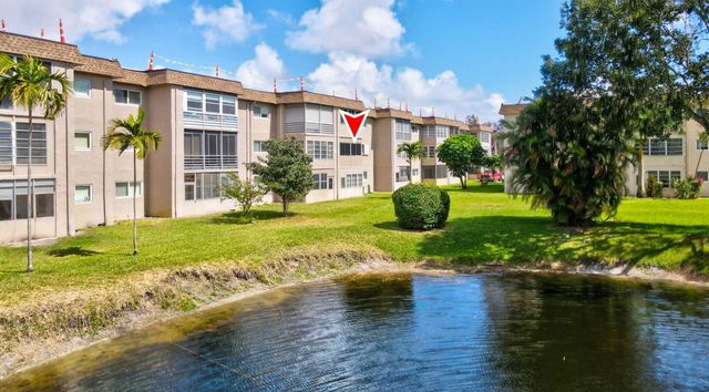 721 Lori Drive 210, Palm Springs, FL 33461