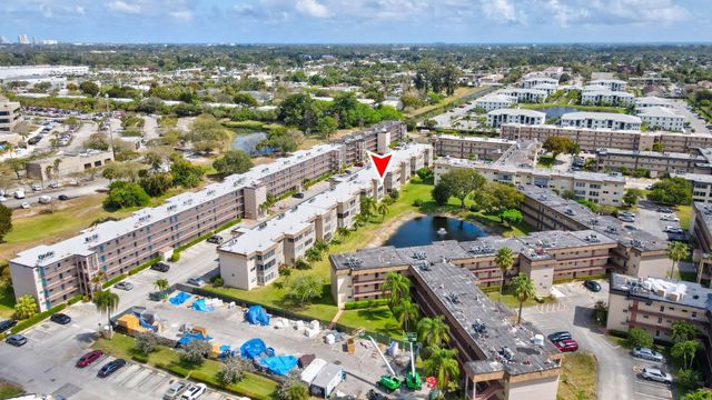 721 Lori Drive 210, Palm Springs, FL 33461