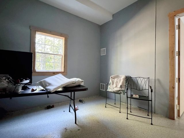 173 Garvins Falls Road, Concord, NH 03301