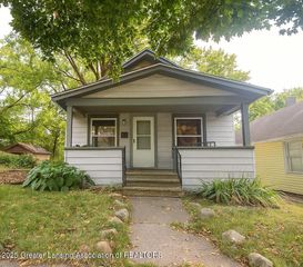 129 S Francis Avenue, Lansing, MI 48912