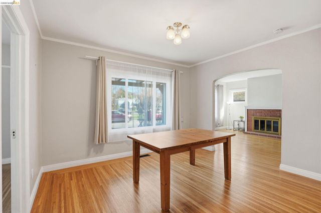 840 Key Route blvd, Albany, CA 94706