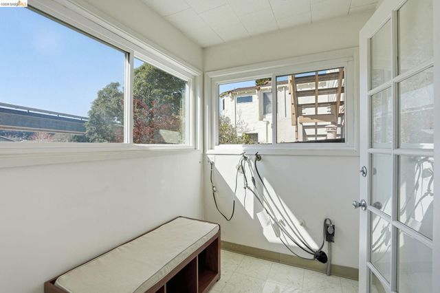 840 Key Route blvd, Albany, CA 94706