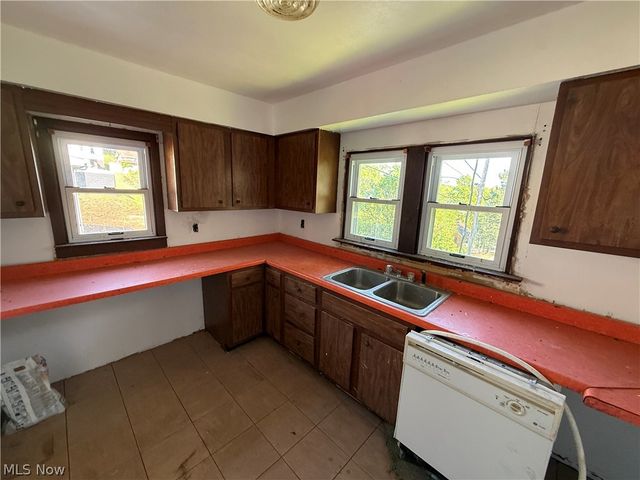 155 Webster Avenue, Weirton, WV 26062