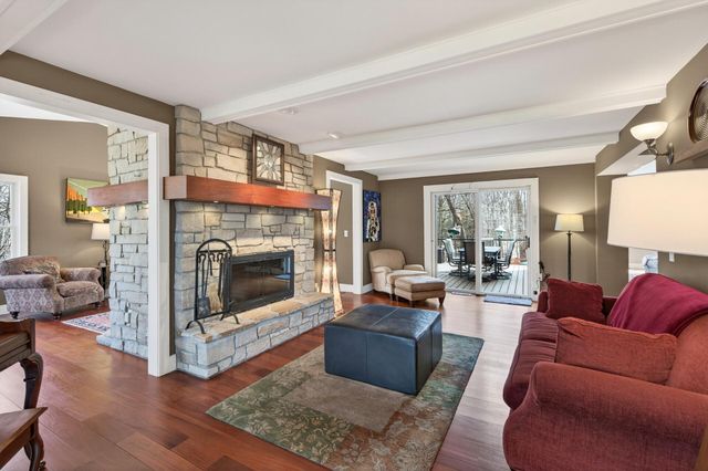 19055 Ridgewood Road, Deephaven, MN 55391