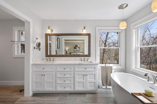 19055 Ridgewood Road, Deephaven, MN 55391