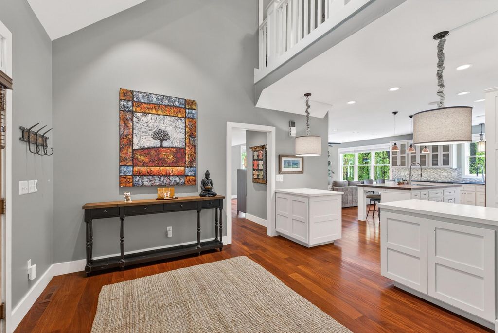 19055 Ridgewood Road, Deephaven, MN 55391 — photo 5