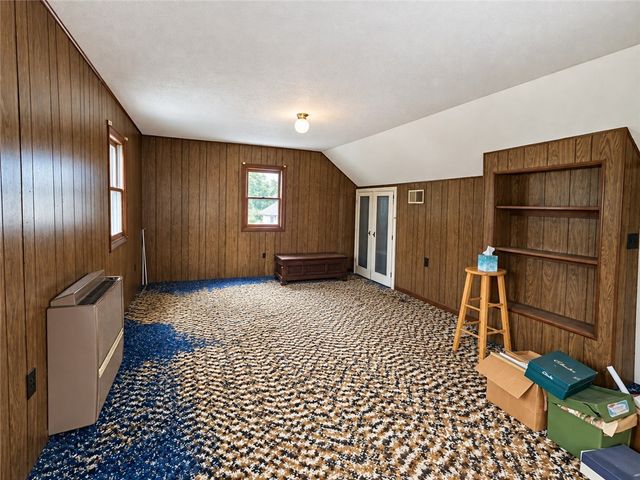24 Vintner Avenue, East Providence, RI 02915
