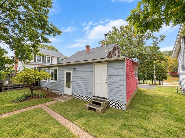 24 Vintner Avenue, East Providence, RI 02915