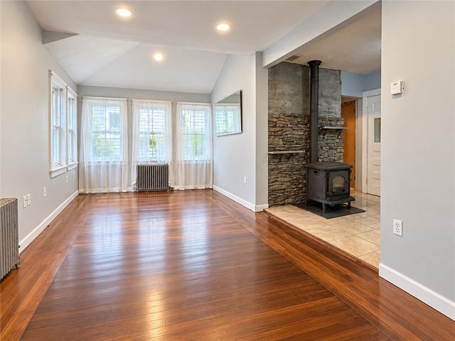 24 Vintner Avenue, East Providence, RI 02915