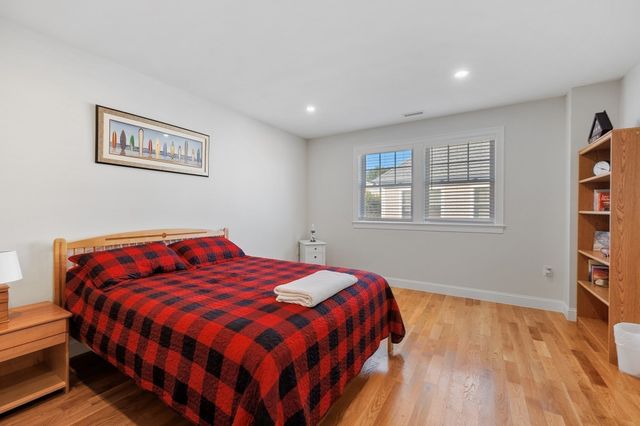 1260 Sea Street, Quincy, MA 02169