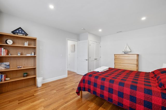 1260 Sea Street, Quincy, MA 02169