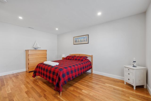 1260 Sea Street, Quincy, MA 02169