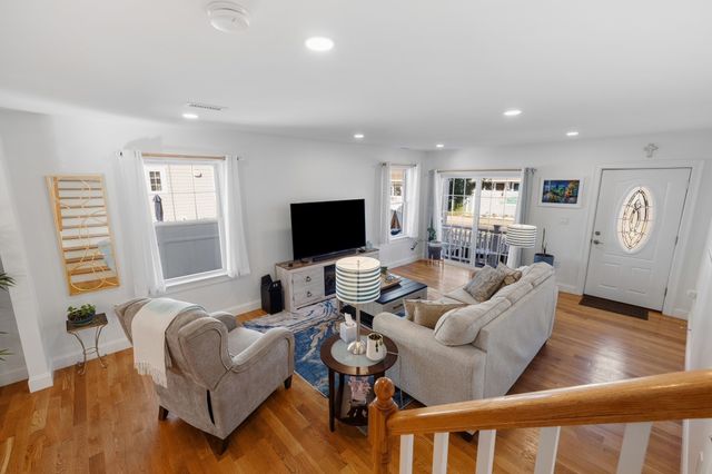 1260 Sea Street, Quincy, MA 02169
