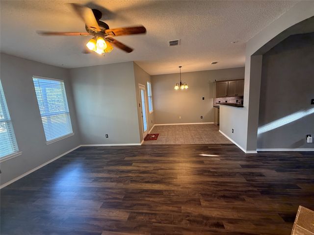 4000 Juniper Court, Fort Worth, TX 76040