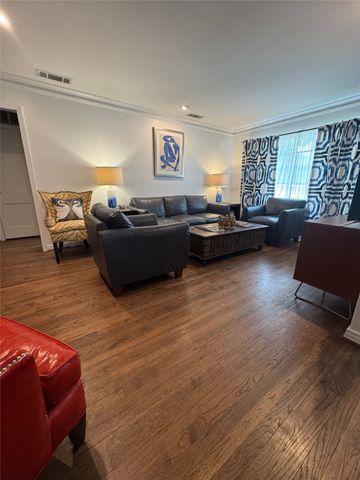 8642 Daytonia Avenue, Dallas, TX 75218