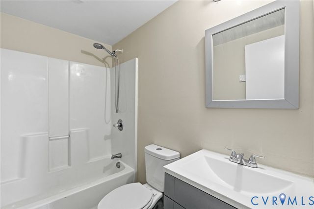 7254 Public Ln, Mechanicsville, VA 23111