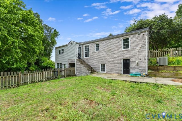 7254 Public Ln, Mechanicsville, VA 23111