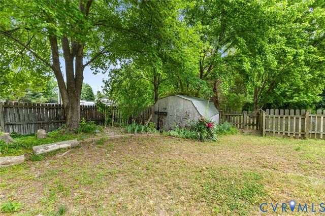 7254 Public Ln, Mechanicsville, VA 23111