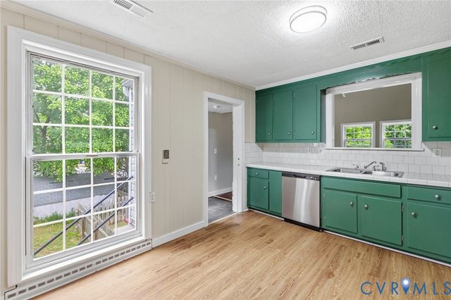 7254 Public Ln, Mechanicsville, VA 23111