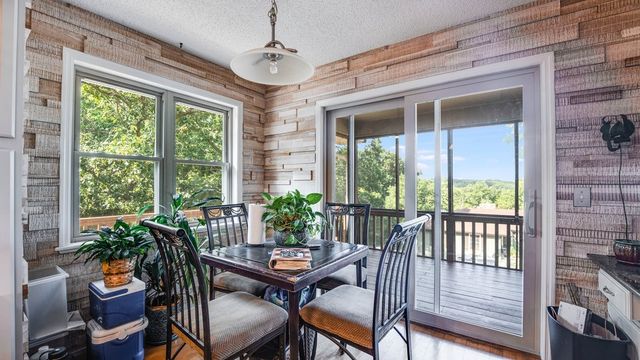 78 Elizabeth Drive, Bella Vista, AR 72715