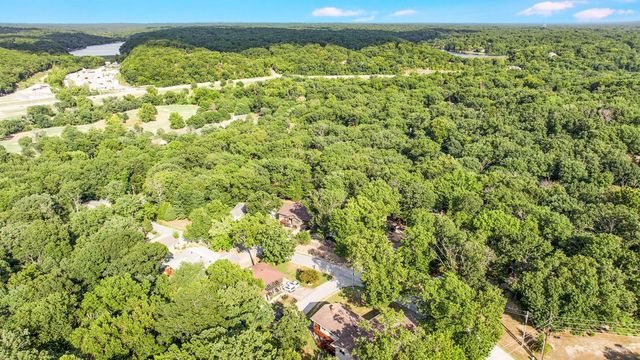78 Elizabeth Drive, Bella Vista, AR 72715