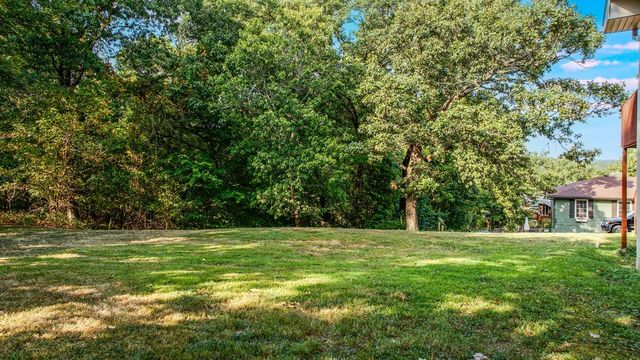78 Elizabeth Drive, Bella Vista, AR 72715