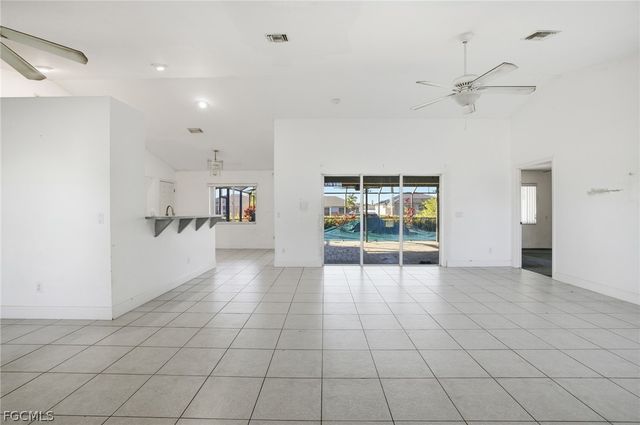 1504 NE 2nd TER, Cape Coral, FL 33909