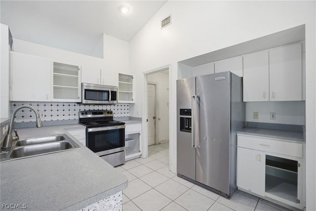 1504 NE 2nd TER, Cape Coral, FL 33909