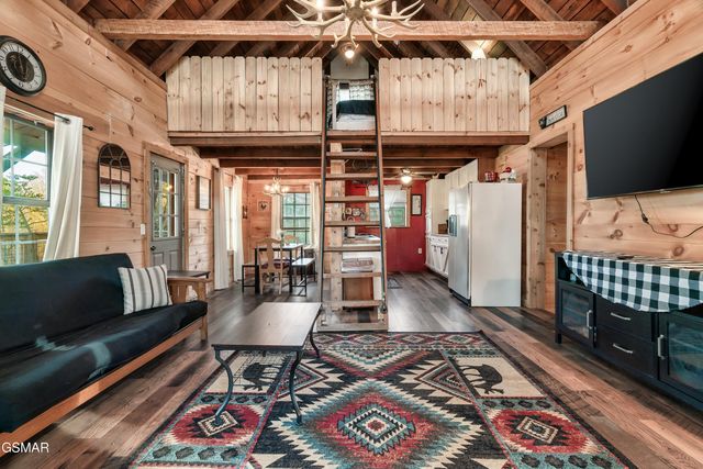 1174 Sharp Road, Sevierville, TN 37876