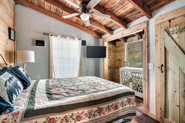 1174 Sharp Road, Sevierville, TN 37876