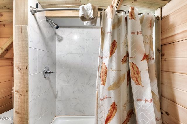 1174 Sharp Road, Sevierville, TN 37876