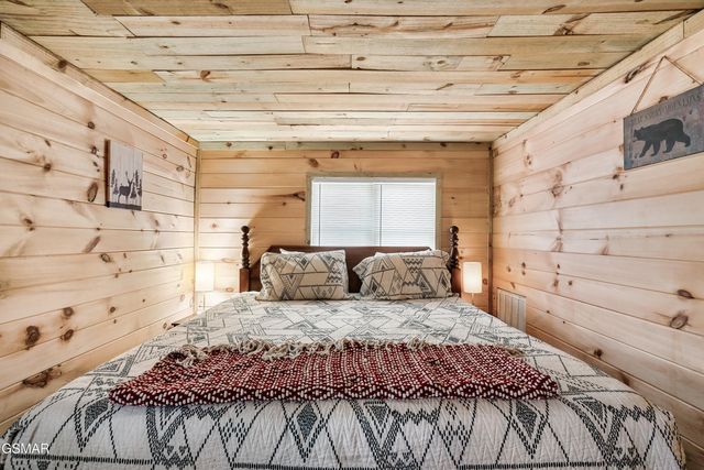 1174 Sharp Road, Sevierville, TN 37876