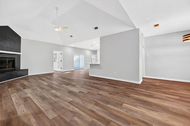 380 Crescent Drive, Pottsboro, TX 75076