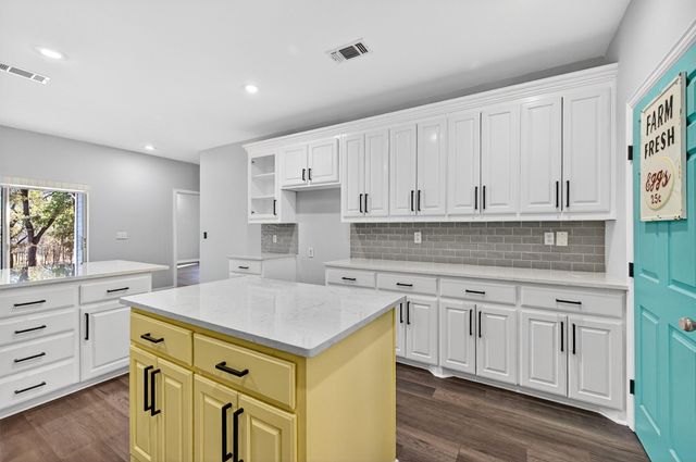 380 Crescent Drive, Pottsboro, TX 75076