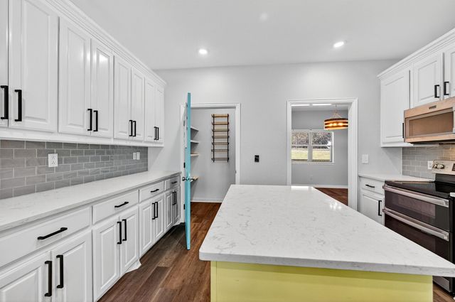 380 Crescent Drive, Pottsboro, TX 75076