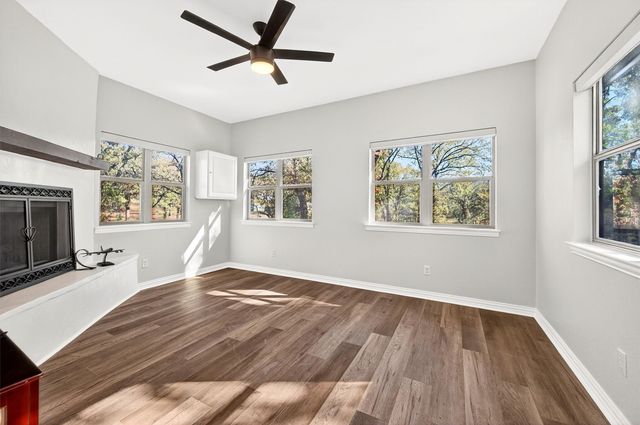 380 Crescent Drive, Pottsboro, TX 75076