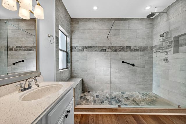 380 Crescent Drive, Pottsboro, TX 75076