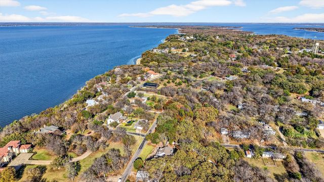 380 Crescent Drive, Pottsboro, TX 75076