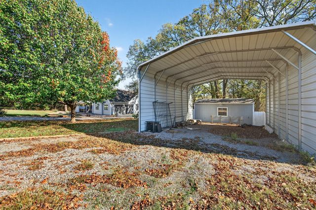 380 Crescent Drive, Pottsboro, TX 75076