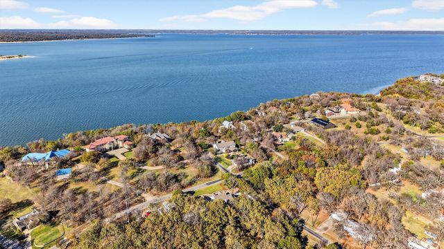 380 Crescent Drive, Pottsboro, TX 75076