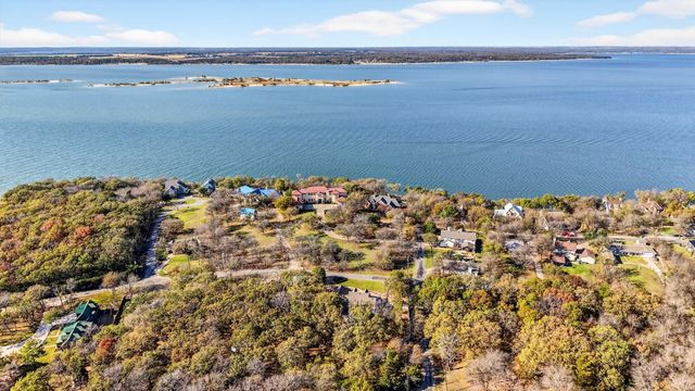 380 Crescent Drive, Pottsboro, TX 75076