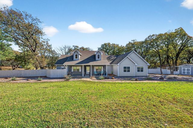 380 Crescent Drive, Pottsboro, TX 75076