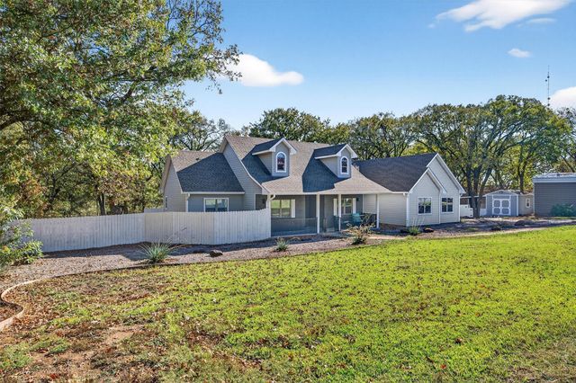 380 Crescent Drive, Pottsboro, TX 75076