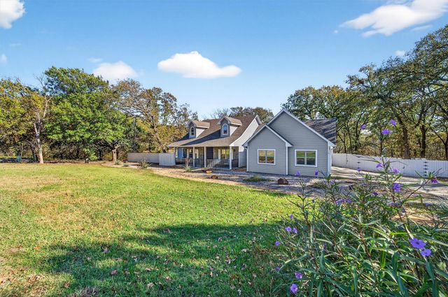 380 Crescent Drive, Pottsboro, TX 75076