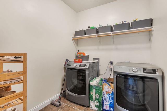 6310 FRIENDSHIP Path, Bettendorf, IA 52722