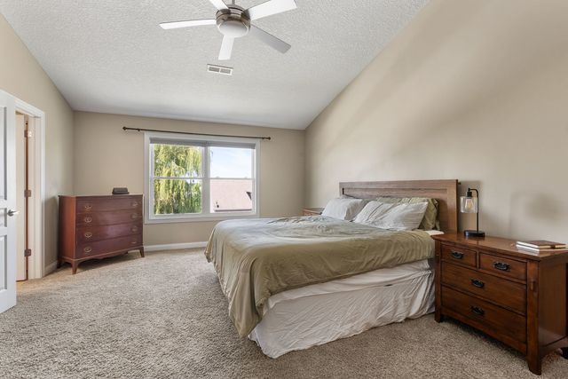 6310 FRIENDSHIP Path, Bettendorf, IA 52722