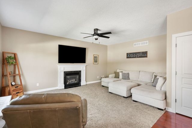 6310 FRIENDSHIP Path, Bettendorf, IA 52722