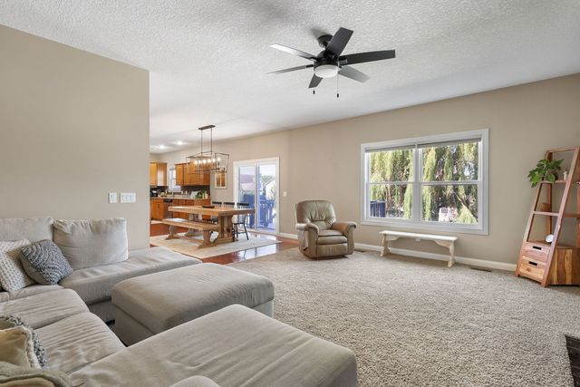 6310 FRIENDSHIP Path, Bettendorf, IA 52722